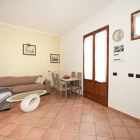 Gemelle By Interhome Porto Valtravaglia